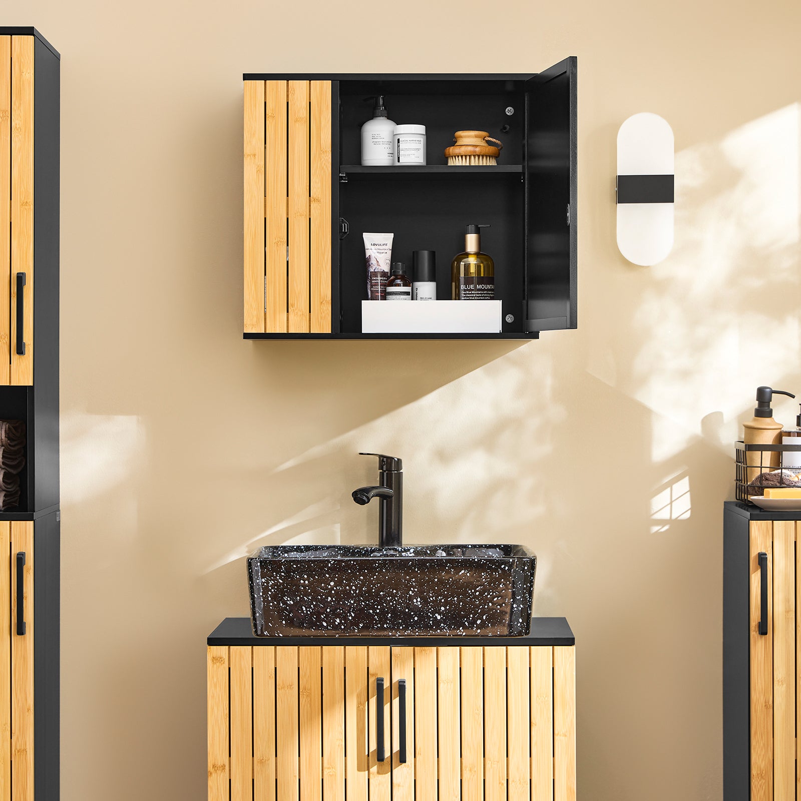 SoBuy | Badezimmerschrank hängend | mit Spiegel und seitlichen Fächern | 50x20x45cm | Schwarz | BZR204-SCH