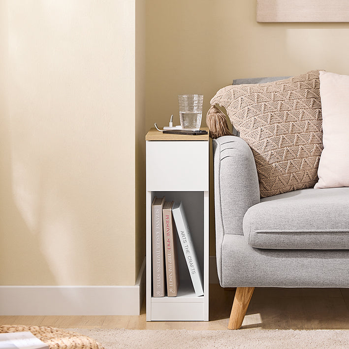 Vorverkauf | SoBuy | 2er Set Nachttisch schmal Nachtschrank mit Ladestation | Weiß-Natur | 20x60x35cm | FBT111-E-WNx2