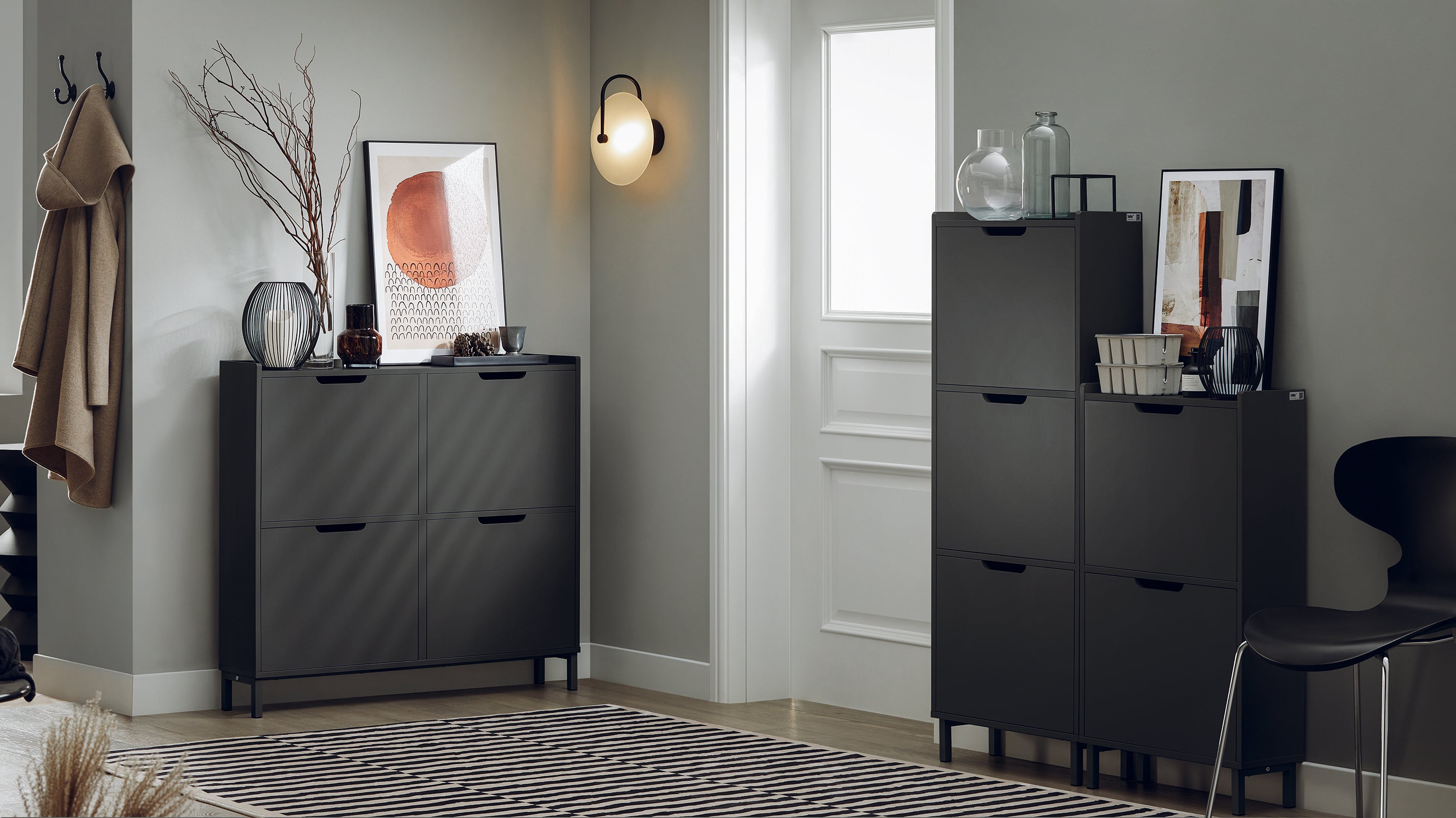 SoBuy | Meuble à chaussures 3 portes | Armoire à chaussures | Coffre à chaussures | Noir | FSR151-H-SCH