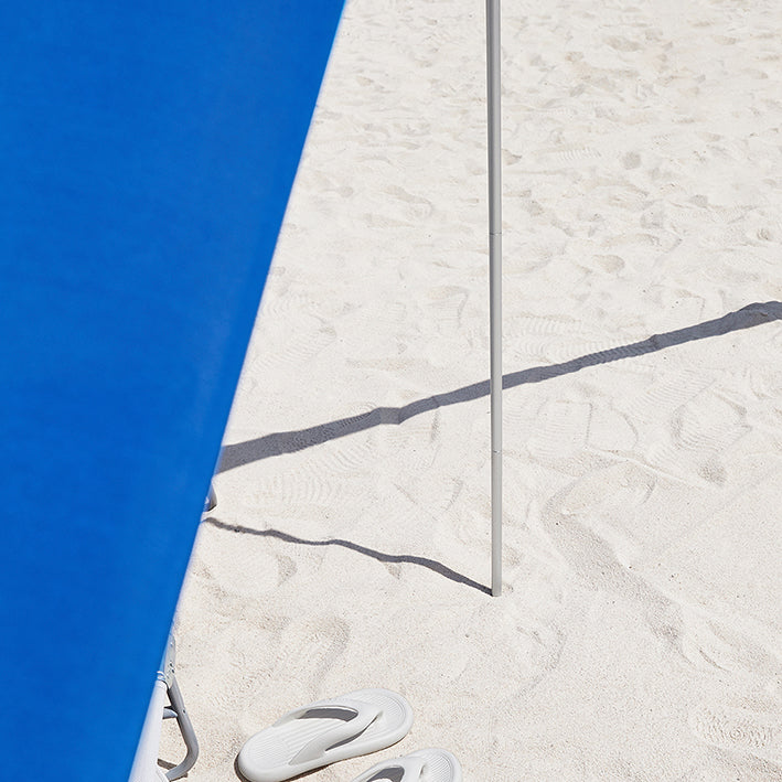 SoBuy | Tenda da spiaggia in Lycra con 2 pali in alluminio | Vela parasole | Conchiglia da spiaggia | Blu scuro | OZT01-DB